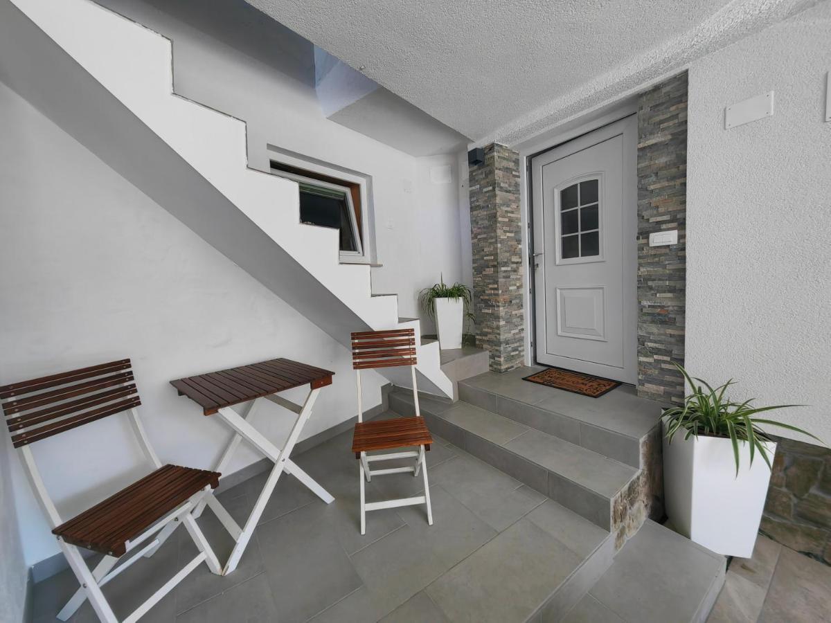 Apartma Bela Богиньська Бела Екстер'єр фото